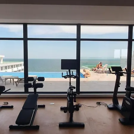 Infinity Aqua Blue Roof Pool & - Private Parking * Navodari