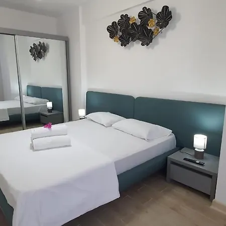 Apartment Infinity Aqua Blue Roof Pool & - Private Parking *